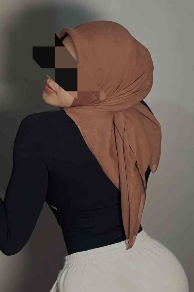 Stylish Malay girl in black outfit, KL Escort. Malaysia Escort, Kuala Lumpur Escort, Sex Escort